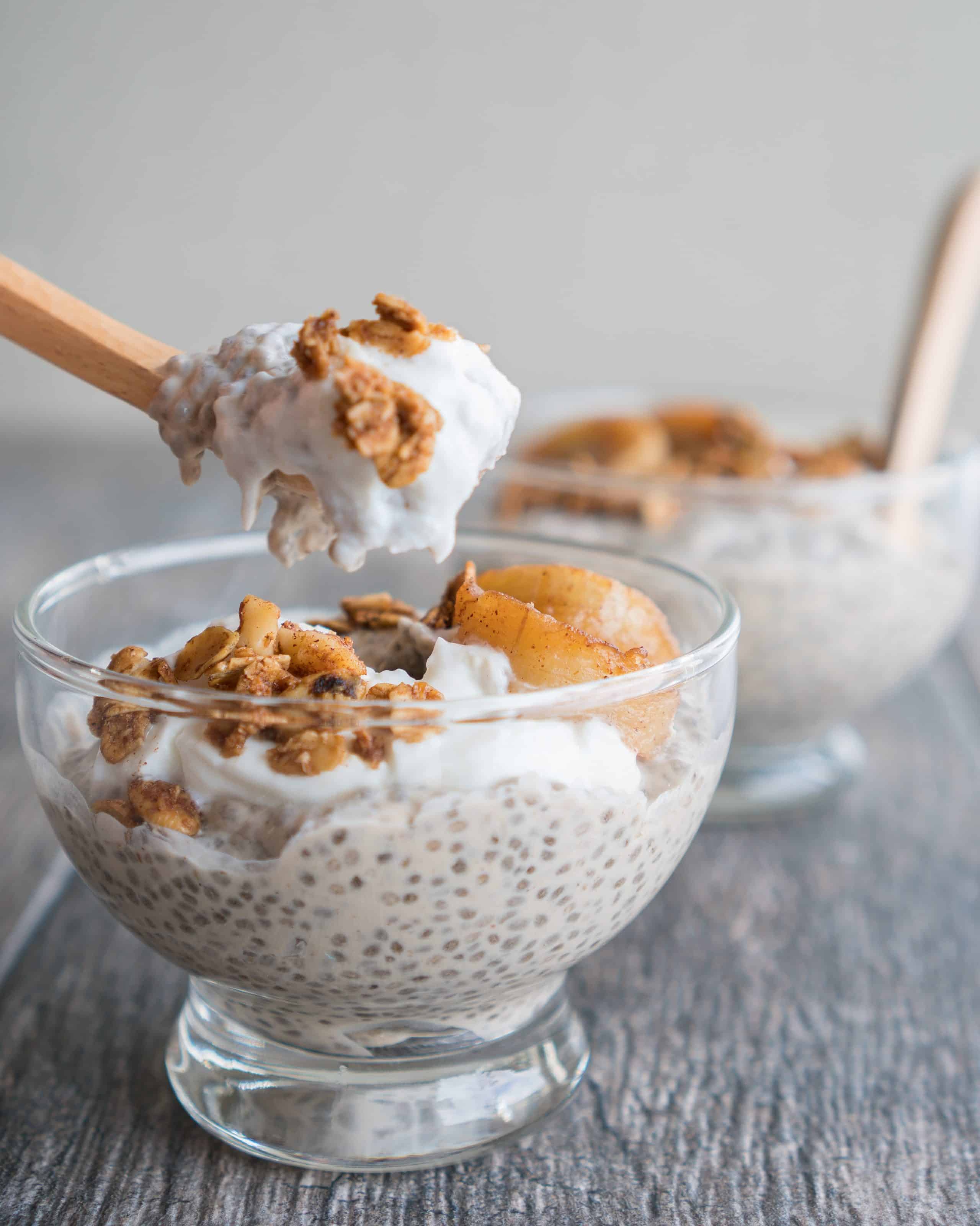 Chai Coconut Chia Pudding – Simple recipe for Chai Coconut Chia Pudding! A great prep-ahead recipe that can be layered with granola, yogurt, and fruit for a filling breakfast or healthy dessert. Lightly sweetened with honey, flavored with chai tea, spiced with cinnamon, and a hint of vanilla. We love that this pudding is gluten-free, refined sugar free, and vegan-friendly! ♥ | freeyourfork.com