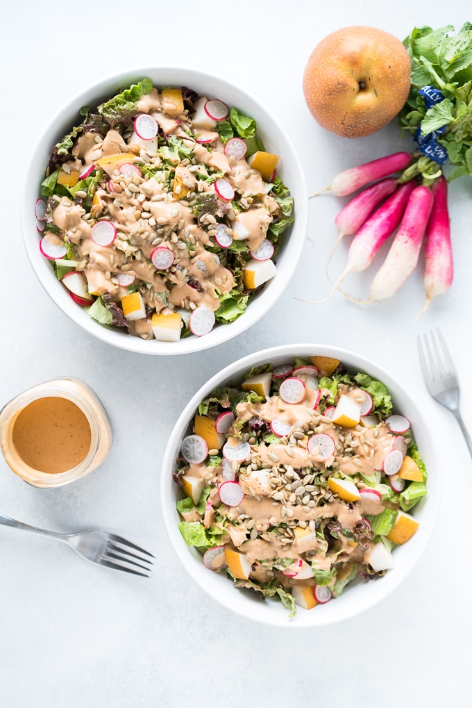 Asian Pear Salad with Radishes – Simple & healthy recipe for Asian Pear Salad with Radishes and a creamy cashew dressing! Gluten-free, vegan, and vegetarian friendly ♥ | freeyourfork.com