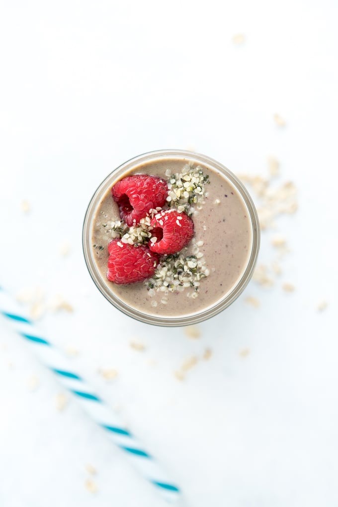 Berry Green Smoothie (Meal Prep) - This healthy recipe uses mixed berries, spinach, Greek yogurt, oats, chia seeds, almond milk, and even zucchini! Perfect for meal prepping, you can pre-portion ingredients into freezer bags for easy grab-and-blend convenience during the week ♥ | freeyourfork.com